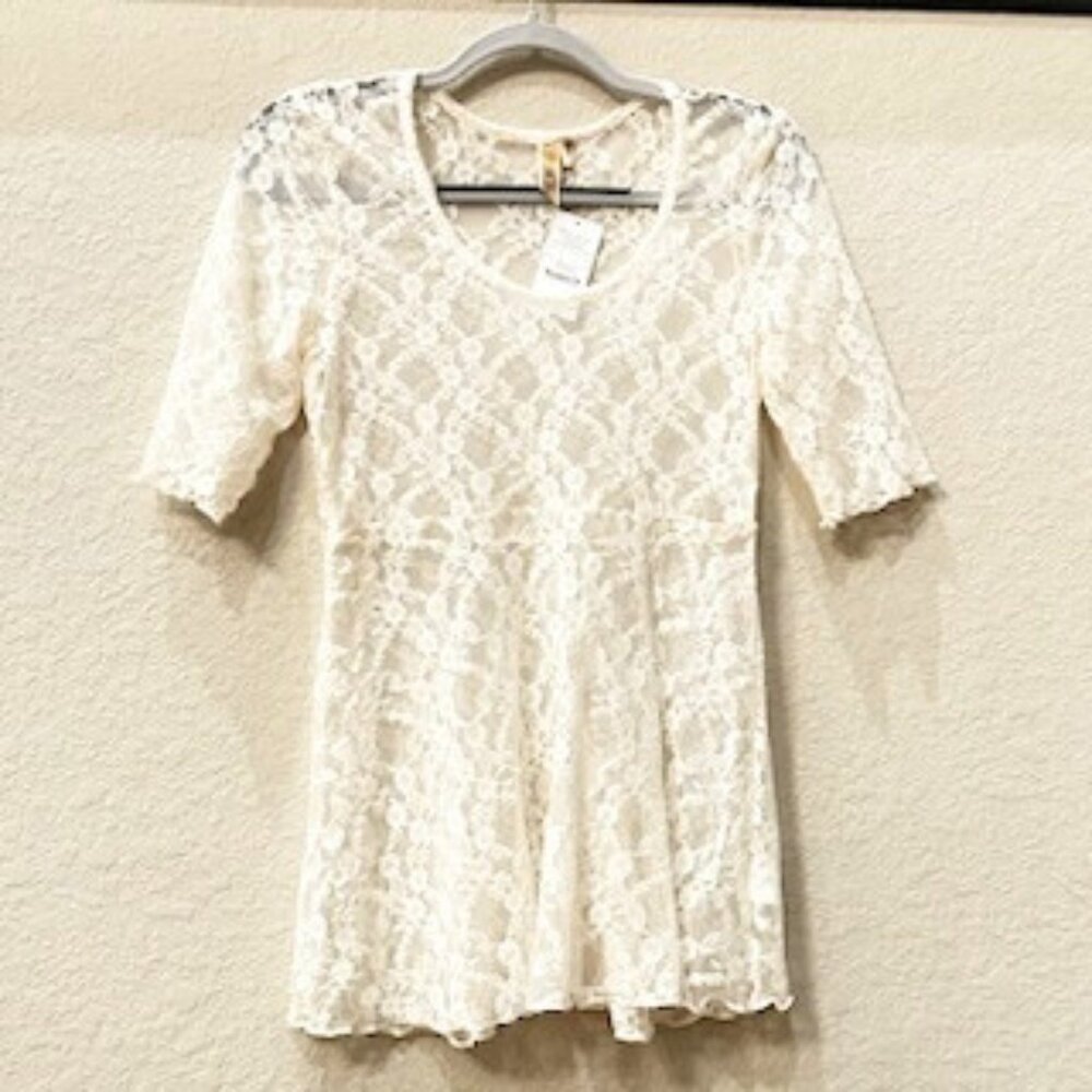 Very Delicate Feminine Romantic Style Cream Lace Blouse Top - Picture 3 of 7